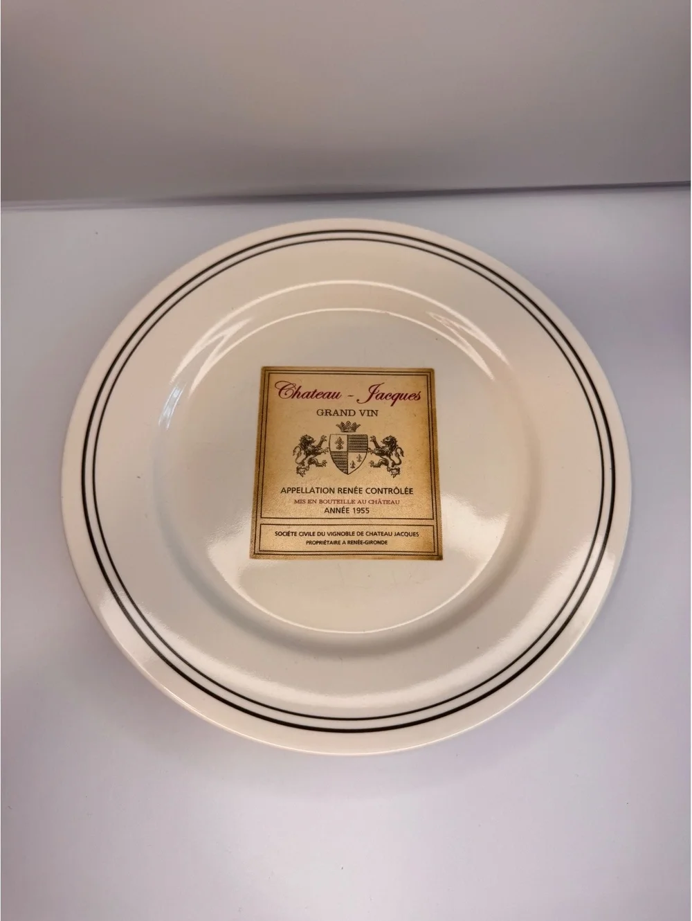 4 Classic Wine Plates by Restoration Hardware with Wooden Storage Box